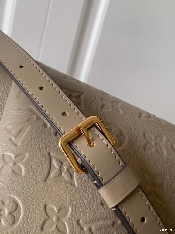 VUITTON MM V LOUIS TOTE 0723